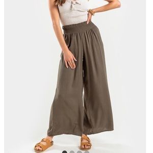 Francesca’s High Waisted Gaucho Pants